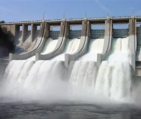 Obrázek - Vodní elektrárna přehrada Slapy s vákonem 3 x 48 MW.